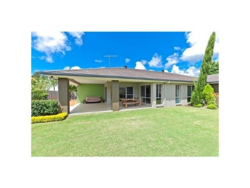 9 Aquila St, Redland Bay QLD 4165