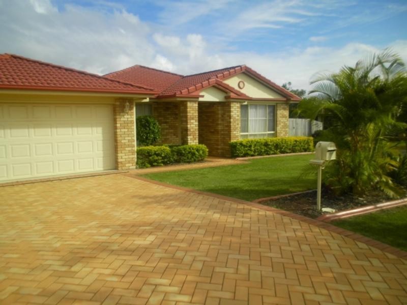 7 Inverary Pl, Parkinson QLD 4115
