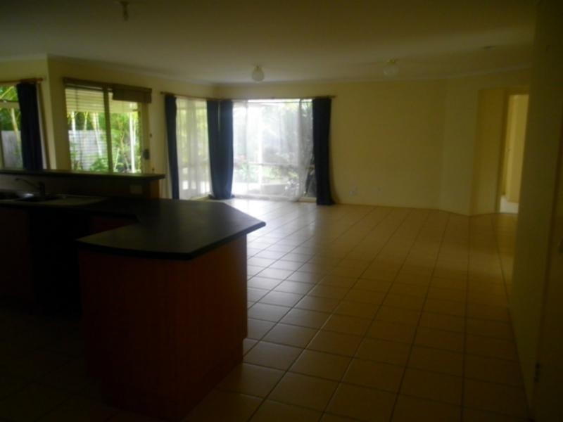 7 Inverary Pl, Parkinson QLD 4115