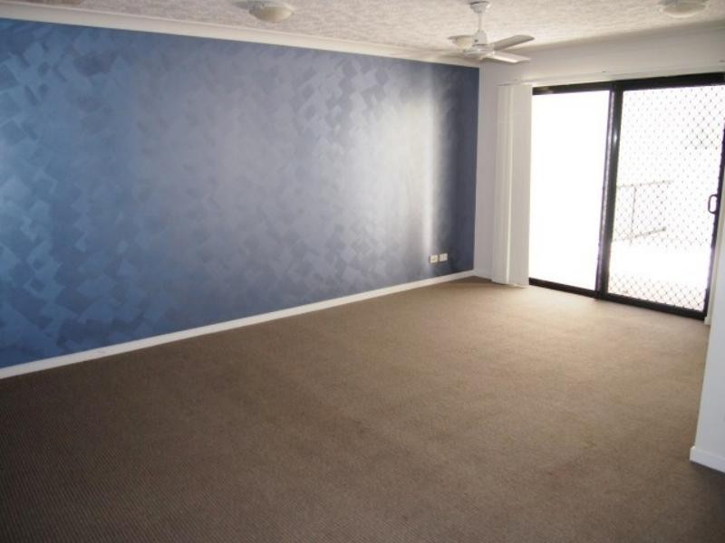 1/15 Lloyd St, Southport QLD 4215