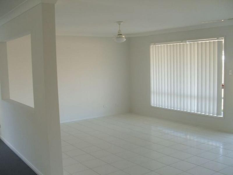19 Zuleikha Dr, Underwood QLD 4119