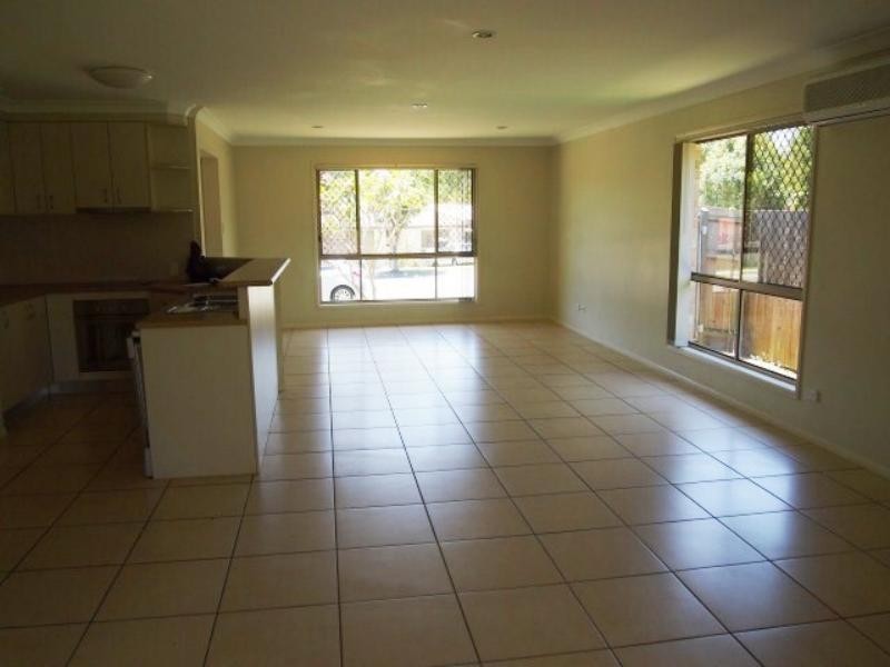 15a Carramar  St, Loganlea QLD 4131
