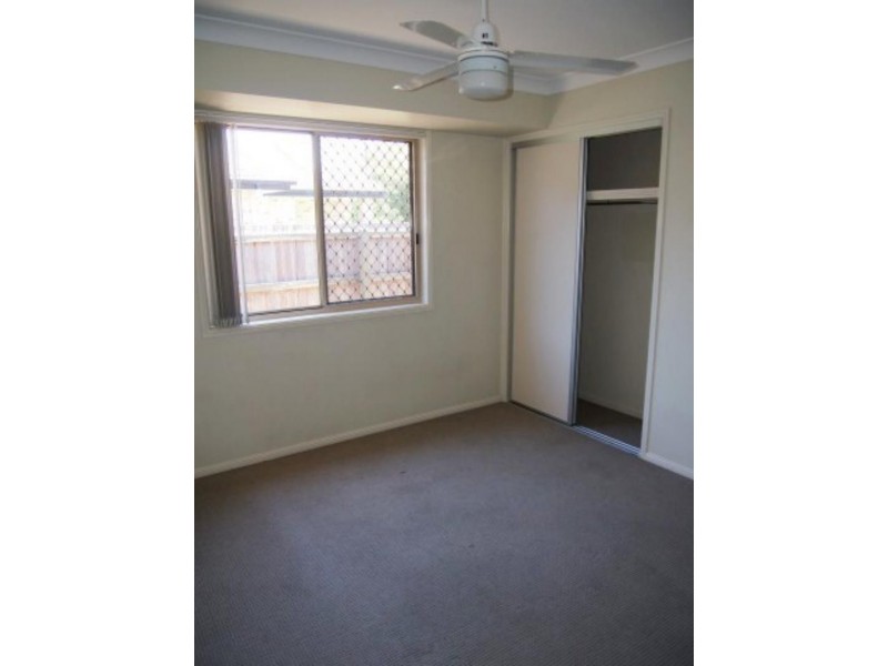 15a Carramar  St, Loganlea QLD 4131