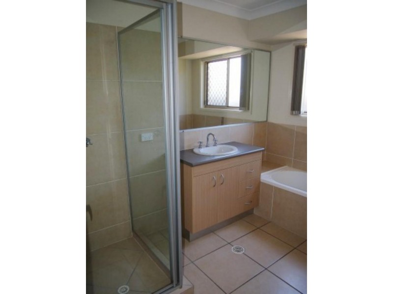 15a Carramar  St, Loganlea QLD 4131