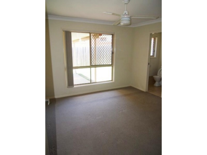 15a Carramar  St, Loganlea QLD 4131