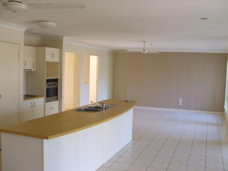 72 Leo Lindo Dr, Shailer Park QLD 4128