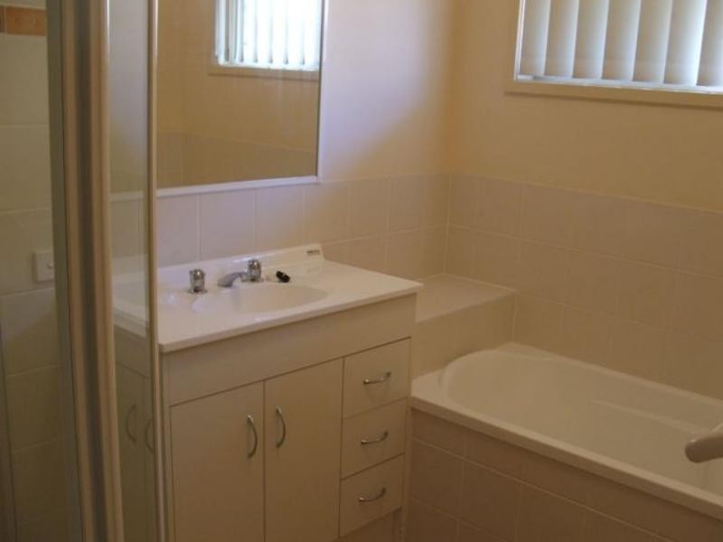 24 Farzana Pl, Underwood QLD 4119