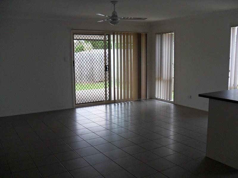 3 Fiddlewood  St, Victoria Point QLD 4165