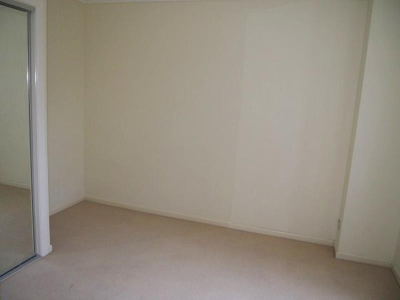 1/14-18 Little Norman St, Southport QLD 4215