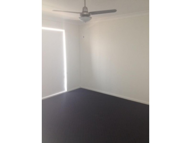 10 Erbin  Lane, Augustine Heights QLD 4300