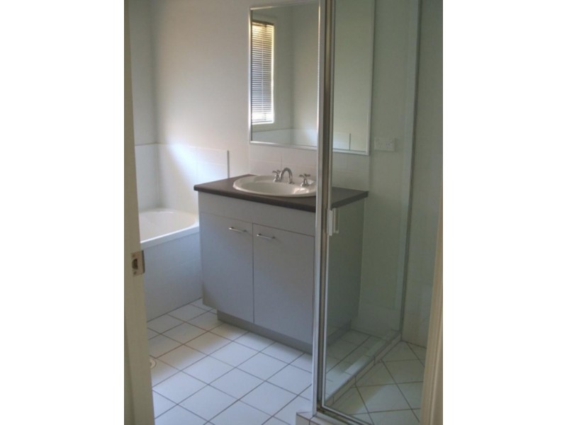 19 Lime St, Redland Bay QLD 4165