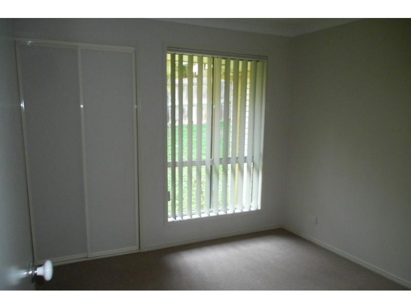 4 Burnier Ct, Shailer Park QLD 4128