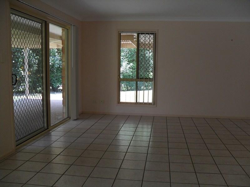 19 Jay St, Redland Bay QLD 4165