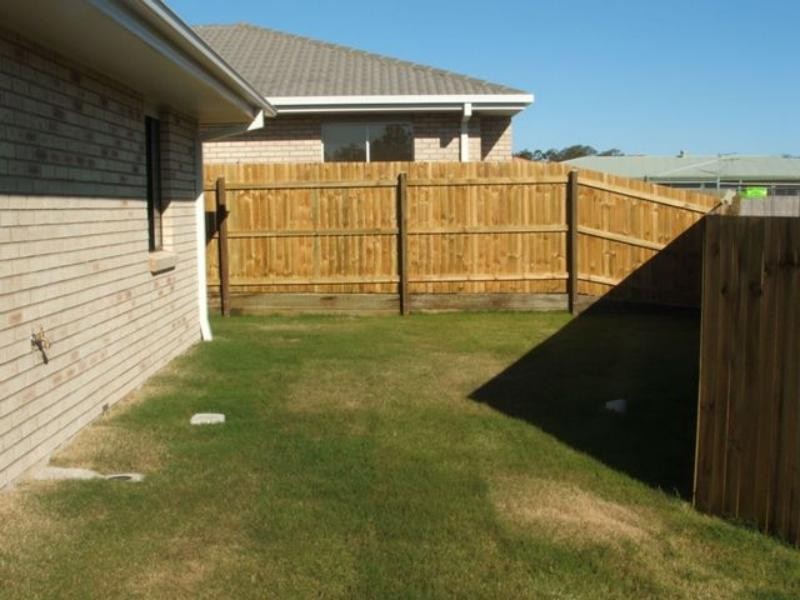 26 Summerhill  St, Victoria Point QLD 4165