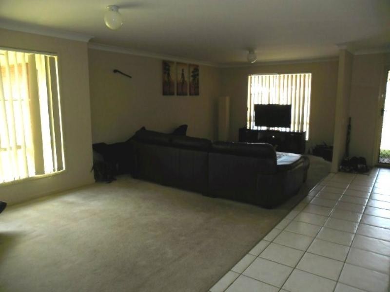 17 Jayef St, Sunnybank Hills QLD 4109