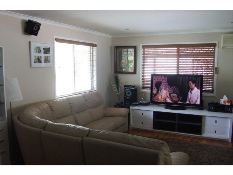 16 Orionis  St, Kingston QLD 4114