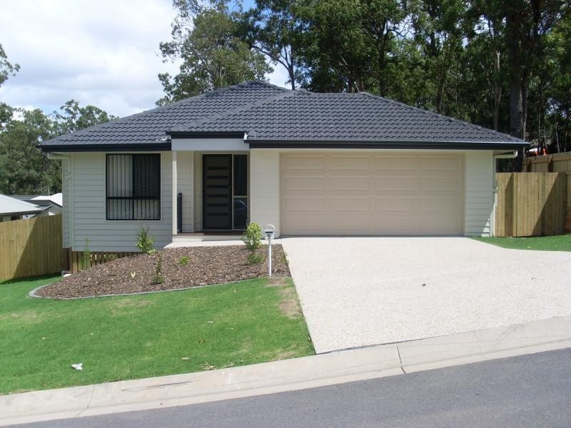 5 Bushlark Pl, Goodna QLD 4300