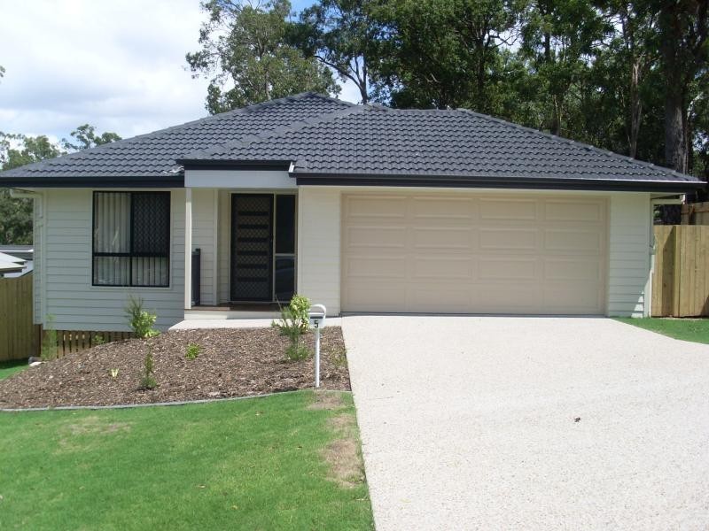 5 Bushlark Pl, Goodna QLD 4300