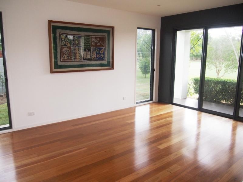 829 Ledgends Trail Dr, Robina QLD 4226