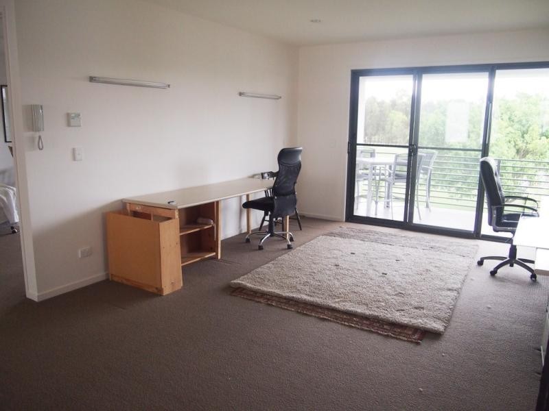 829 Ledgends Trail Dr, Robina QLD 4226