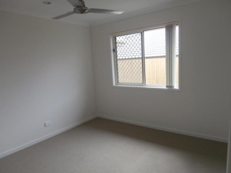 11 Waterhouse Dr, Pimpama QLD 4209