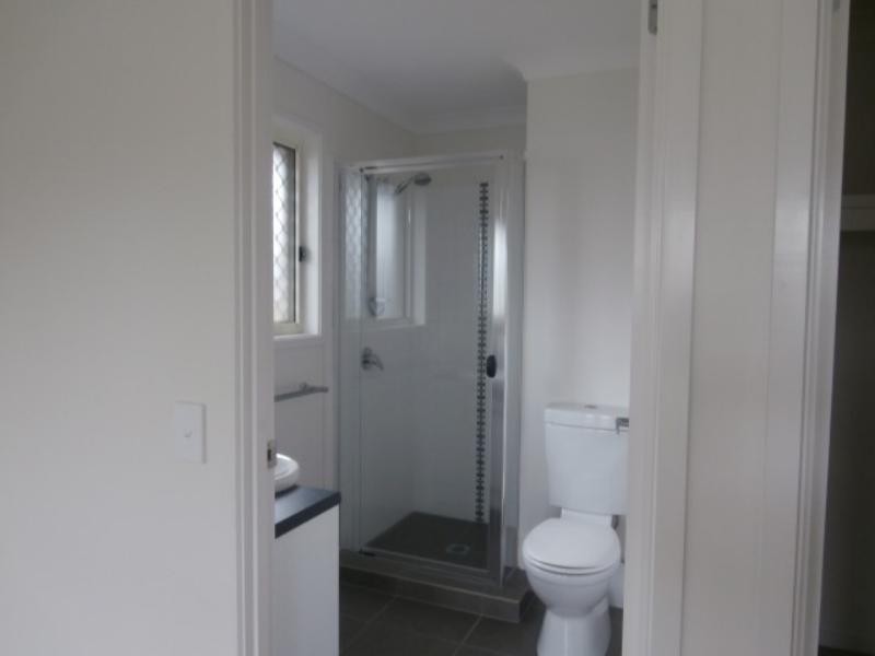 11 Waterhouse Dr, Pimpama QLD 4209