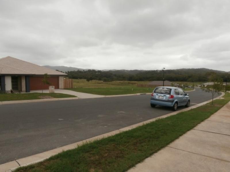 11 Waterhouse Dr, Pimpama QLD 4209