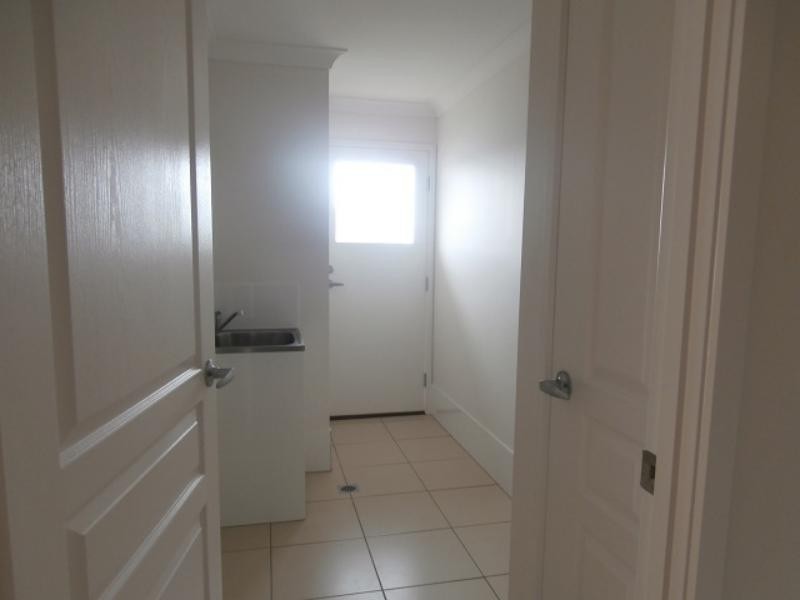 10 Summit Pde, Bahrs Scrub QLD 4207