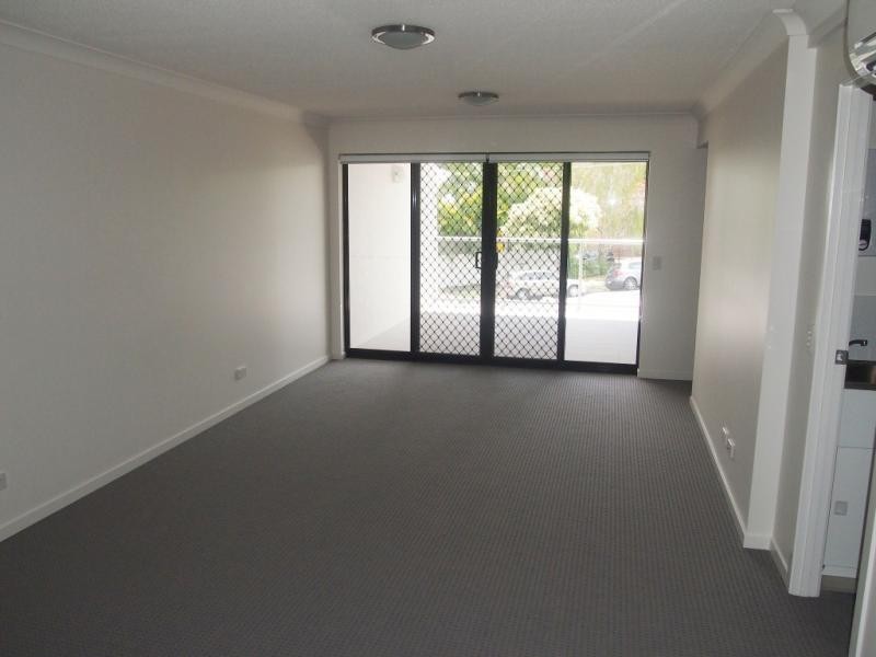 212/83 Lawson St, Morningside QLD 4170