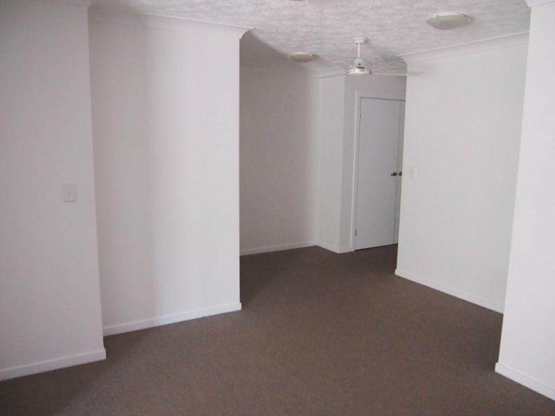 3/15 Lloyd  St, Southport QLD 4215