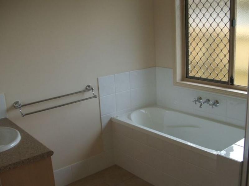 65 Brookvale Dr, Victoria Point QLD 4165