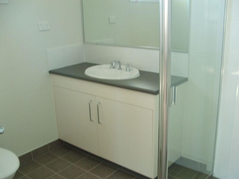 2 Camphor Ct, Victoria Point QLD 4165