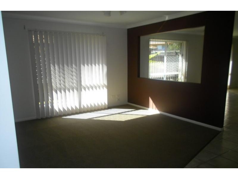 5 Pinecrest Pl, Victoria Point QLD 4165