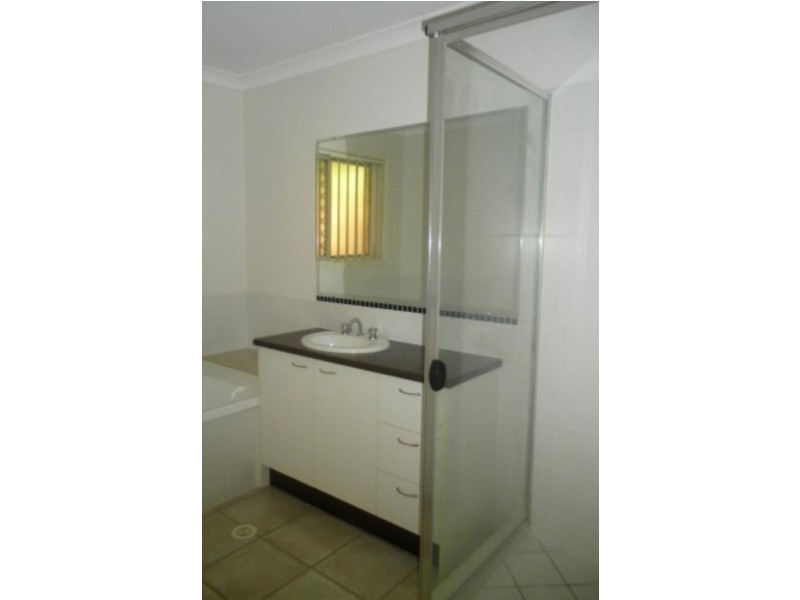 5 Pinecrest Pl, Victoria Point QLD 4165