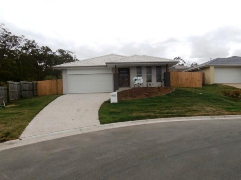 9 Penfold Ct, Holmview QLD 4207