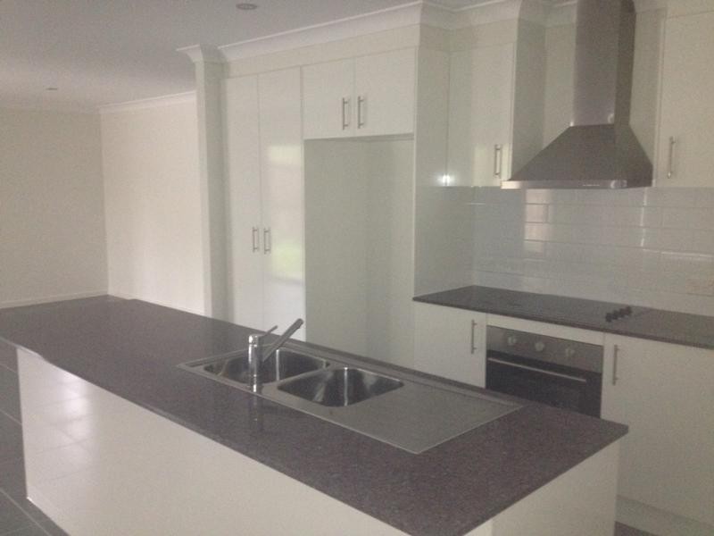 3 Trevor  St, Bellbird Park QLD 4300