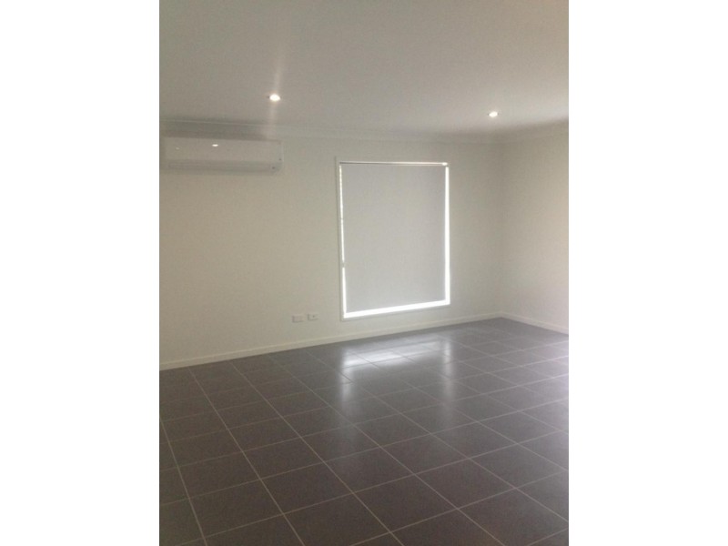 3 Trevor  St, Bellbird Park QLD 4300