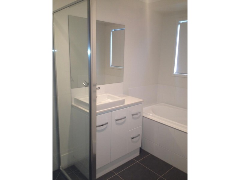 3 Trevor  St, Bellbird Park QLD 4300