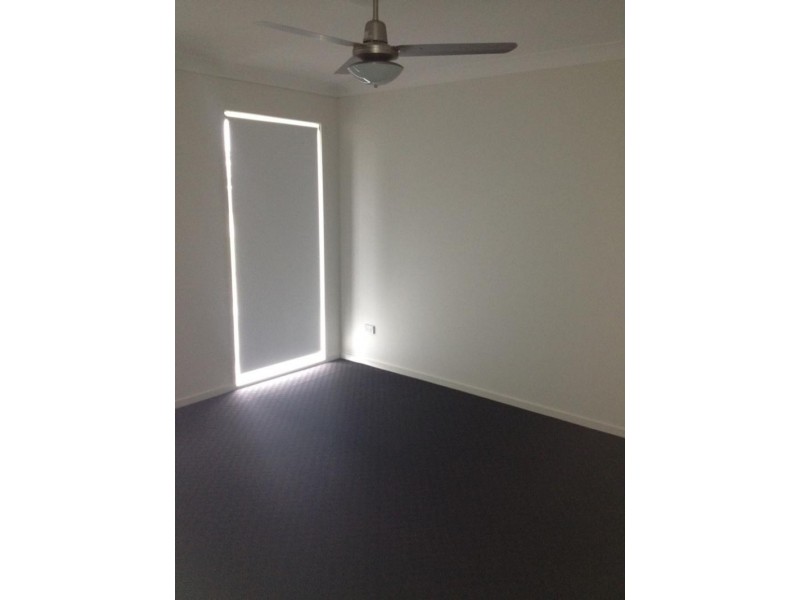 40 Gordon Dr, Bellbird Park QLD 4300