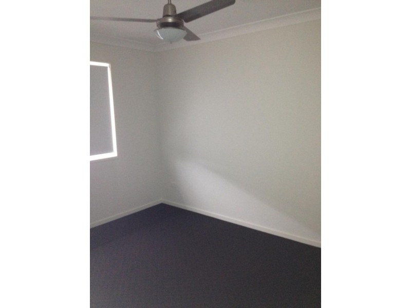 40 Gordon Dr, Bellbird Park QLD 4300