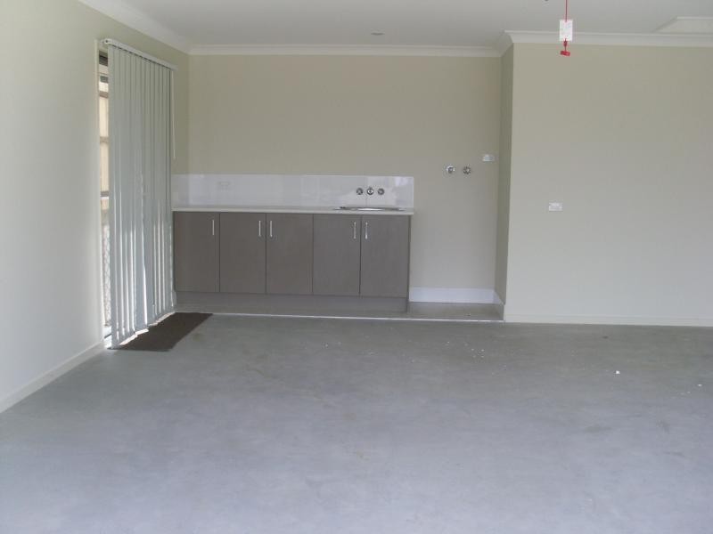 2 Karen  Ct, Redbank Plains QLD 4301