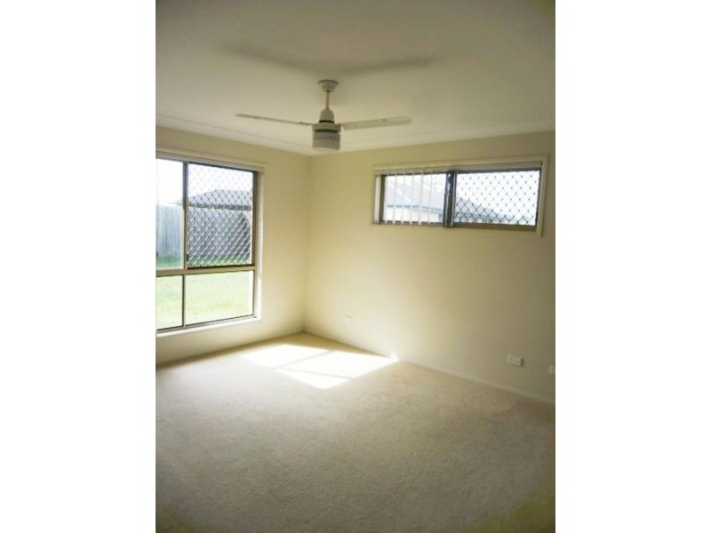 23 Central Park Dr, Eagleby QLD 4207