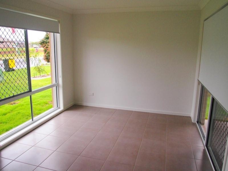 4a Essencia Ave, Dakabin QLD 4503