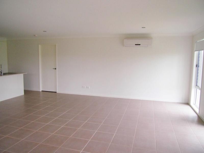 4a Essencia Ave, Dakabin QLD 4503