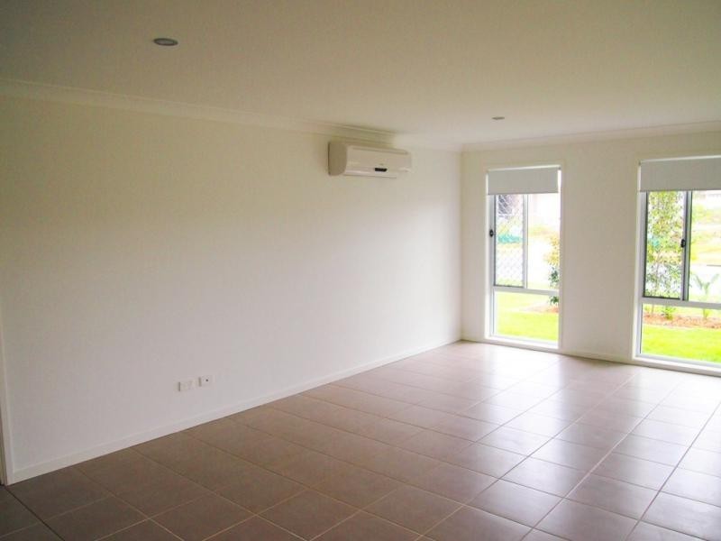 4a Essencia Ave, Dakabin QLD 4503