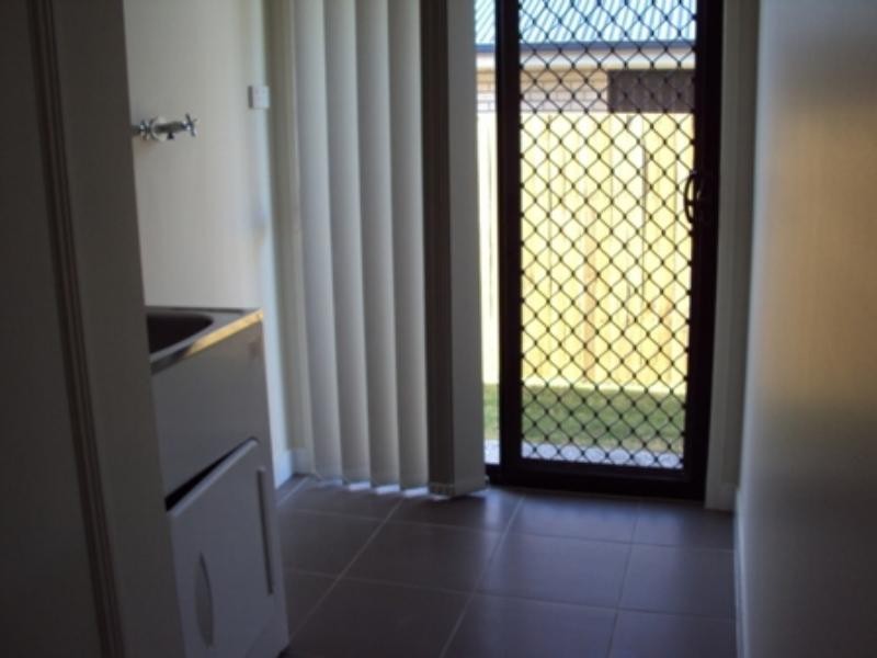 101 Tindle St, Redbank Plains QLD 4301
