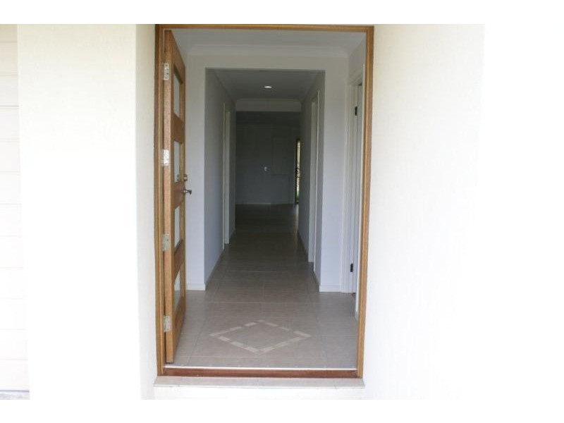 66 McLachlan Cct, Pimpama QLD 4209