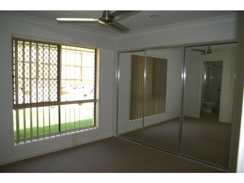 66 McLachlan Cct, Pimpama QLD 4209
