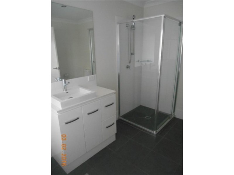 5 Dray  Ct, Riverhills QLD 4074