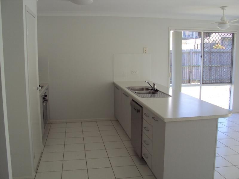95  Brookvale Dr, Underwood QLD 4119